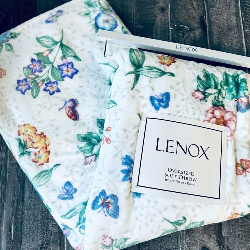 Lenox Floral Butterfly Plush Soft Throw Blanket
